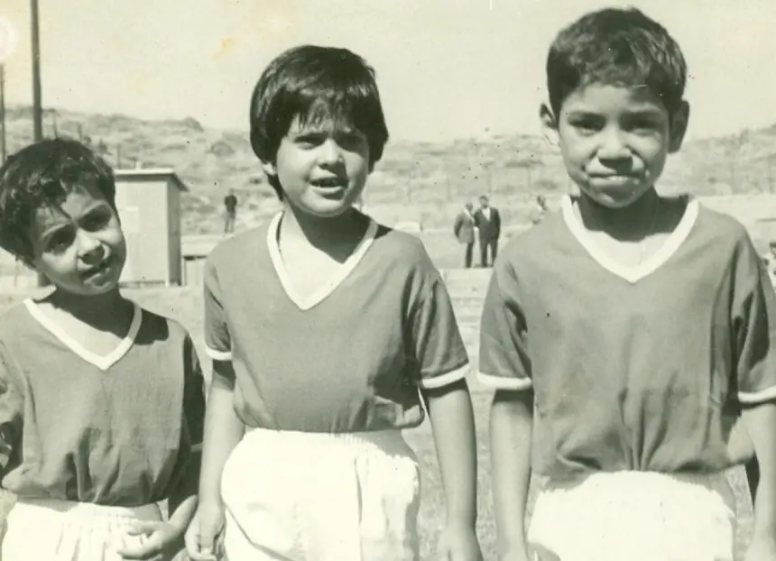 الأمير مولاي هشام يستحضر ذكريات خاصة مع الملك محمد السادس تزامناً مع انطلاق "كان المغرب"